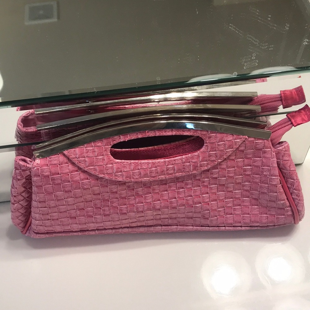 Small Clutch - Picture 2 of 8